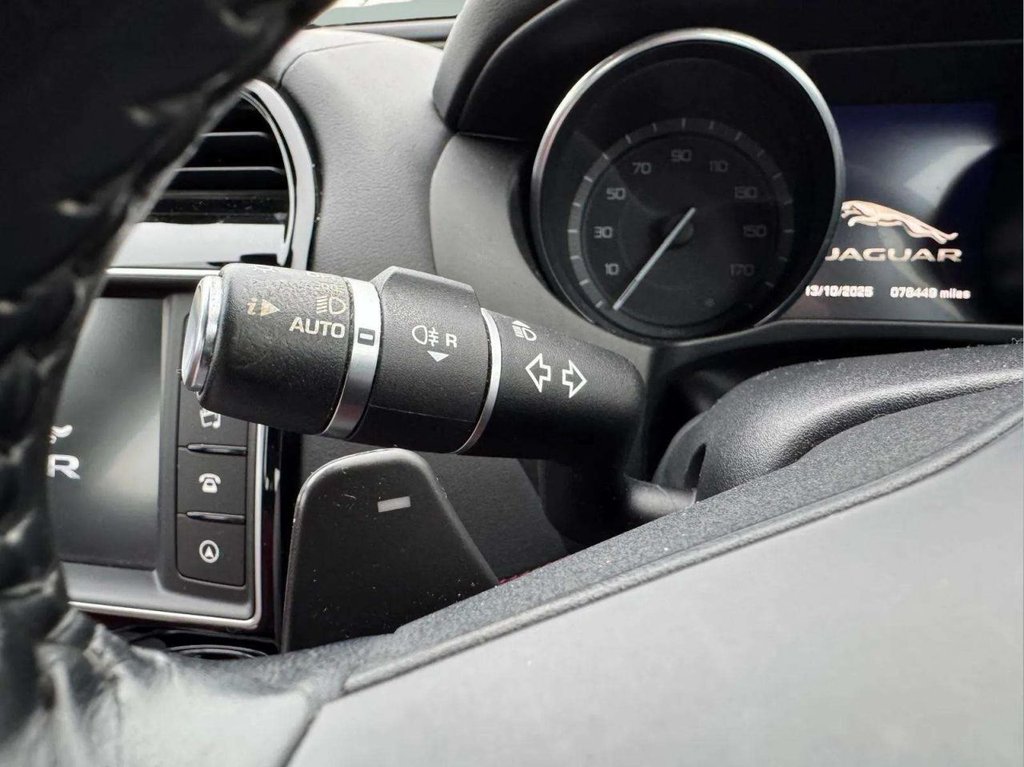 Used Jaguar XE 2015 for sale - 76291251: Photo 28