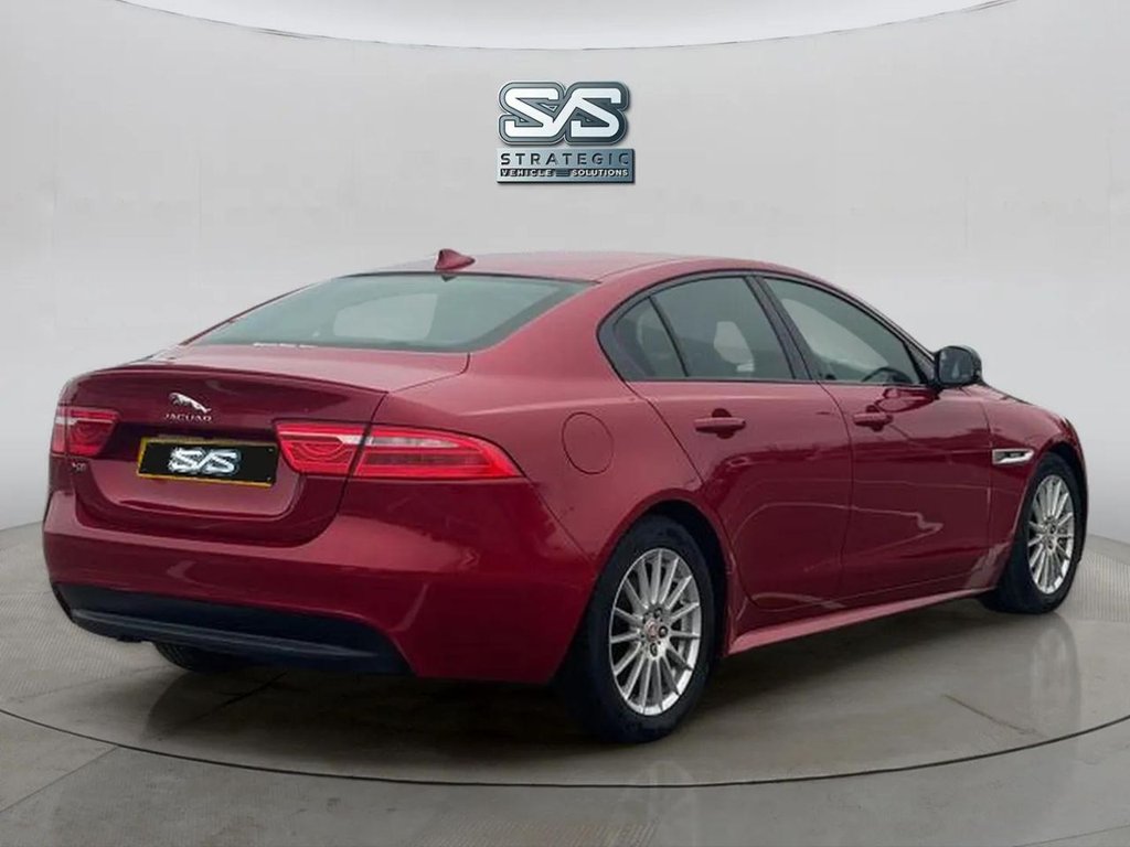 Used Jaguar XE 2015 for sale - 76291251: Photo 4