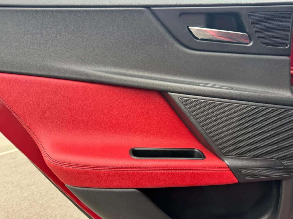 Used Jaguar XE 2015 for sale - 76291251: Photo 44