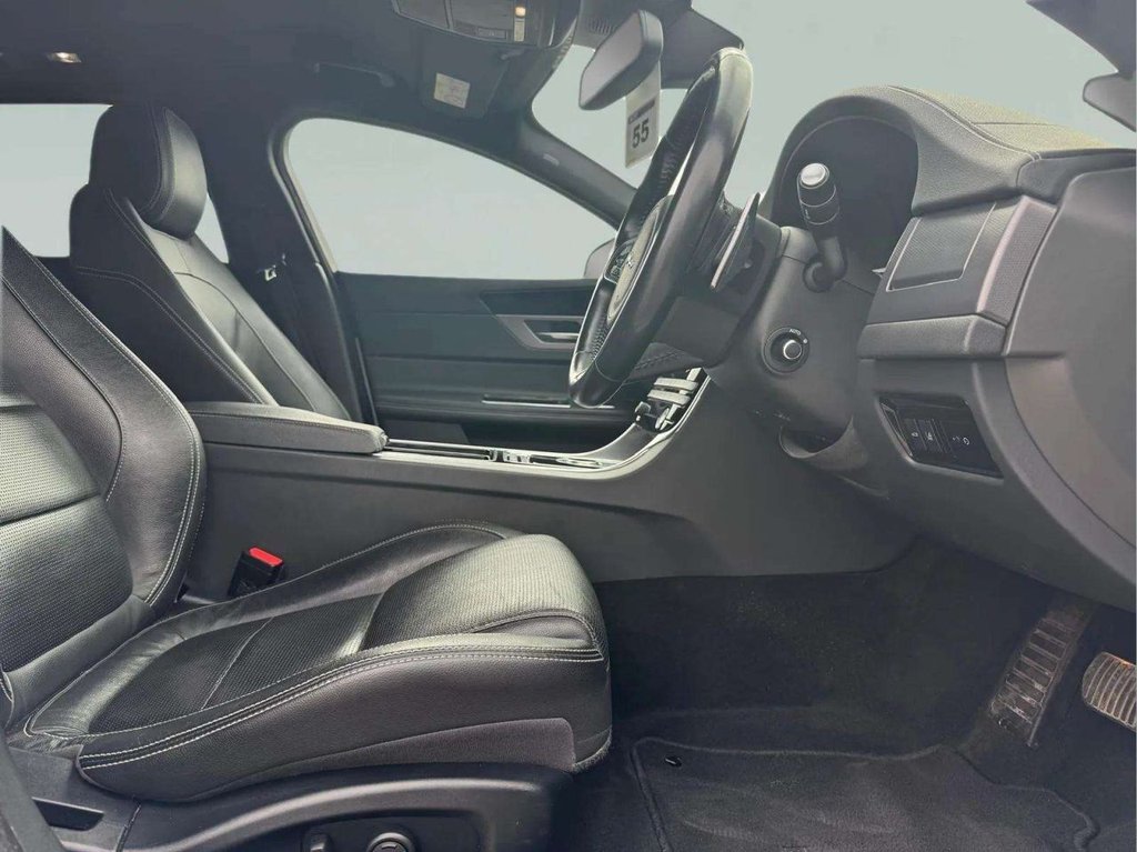 Used Jaguar XF 2018 for sale - 77249895: Photo 10