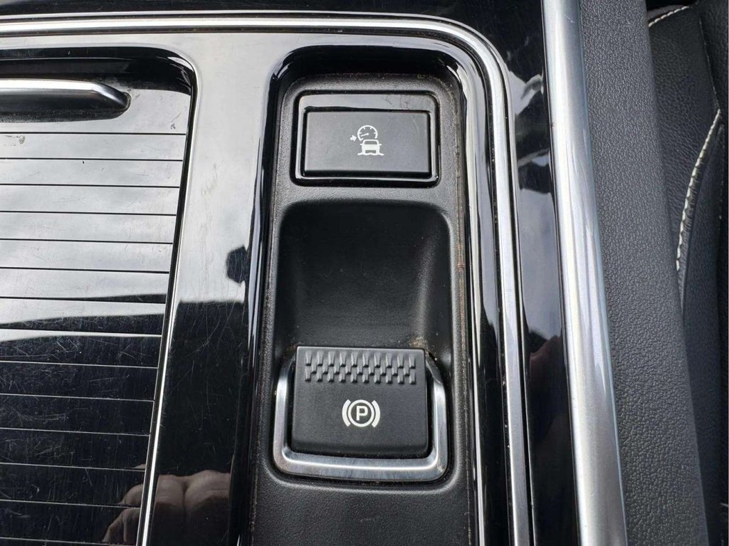 Used Jaguar XF 2018 for sale - 77249895: Photo 25