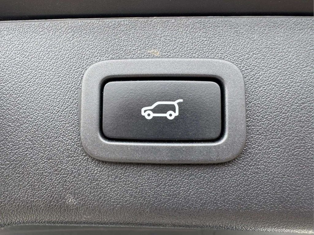 Used Jaguar XF 2018 for sale - 77249895: Photo 29