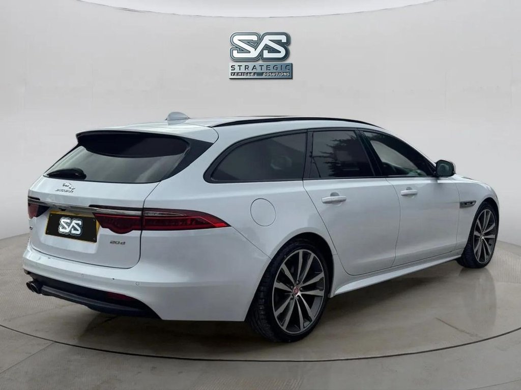 Used Jaguar XF 2018 for sale - 77249895: Photo 4