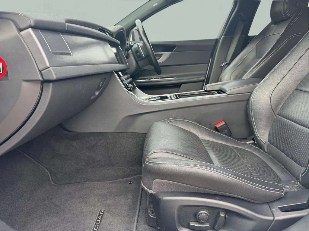 Used Jaguar XF 2018 for sale - 77249895: Photo 43