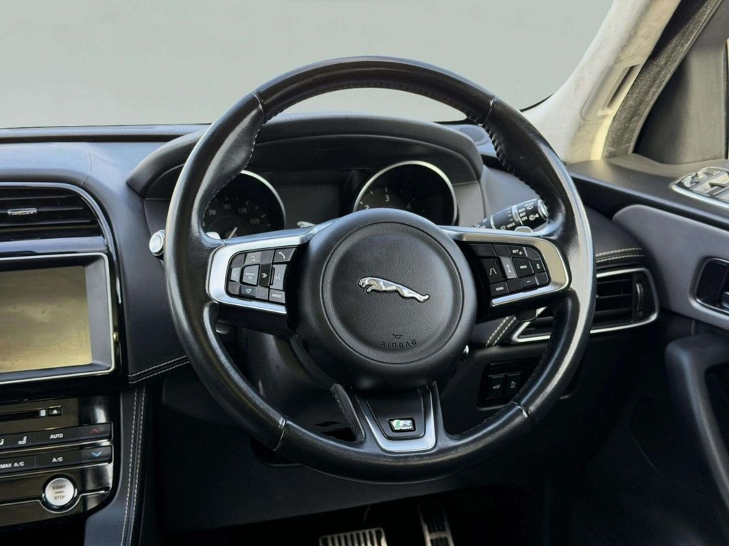 Used Jaguar F-Pace 2018 for sale - 77262984: Photo 12