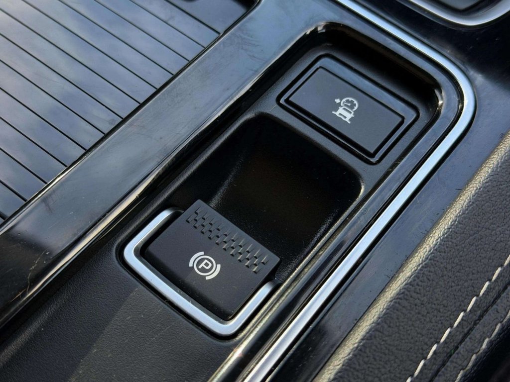 Used Jaguar F-Pace 2018 for sale - 77262984: Photo 38