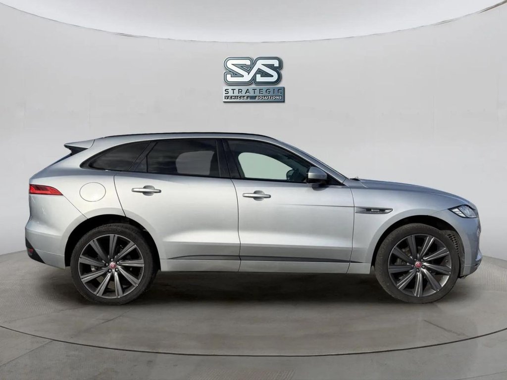 Used Jaguar F-Pace 2018 for sale - 77262984: Photo 4