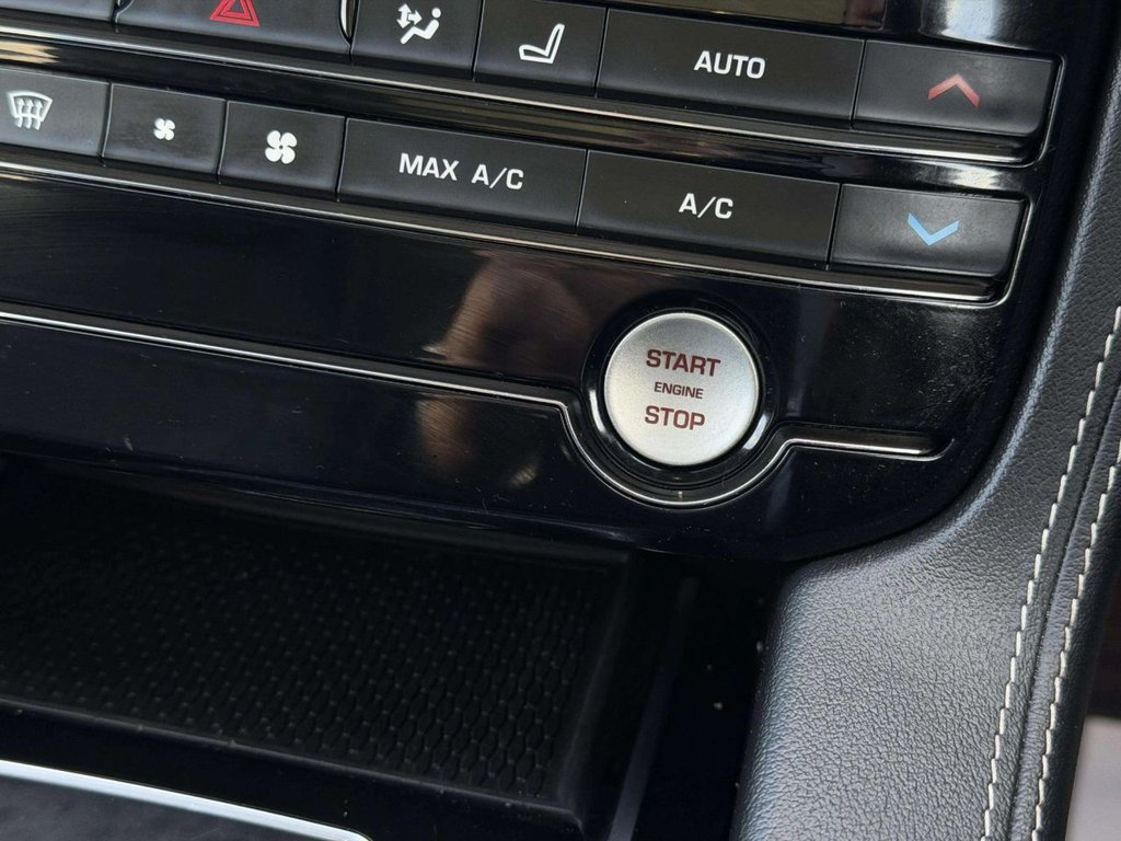 Used Jaguar F-Pace 2018 for sale - 77262984: Photo 41