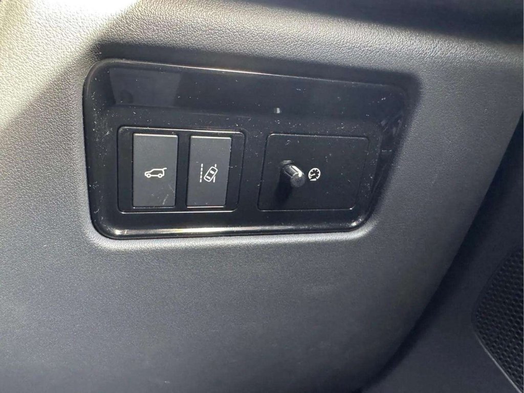 Used Jaguar F-Pace 2017 for sale - 76386272: Photo 32