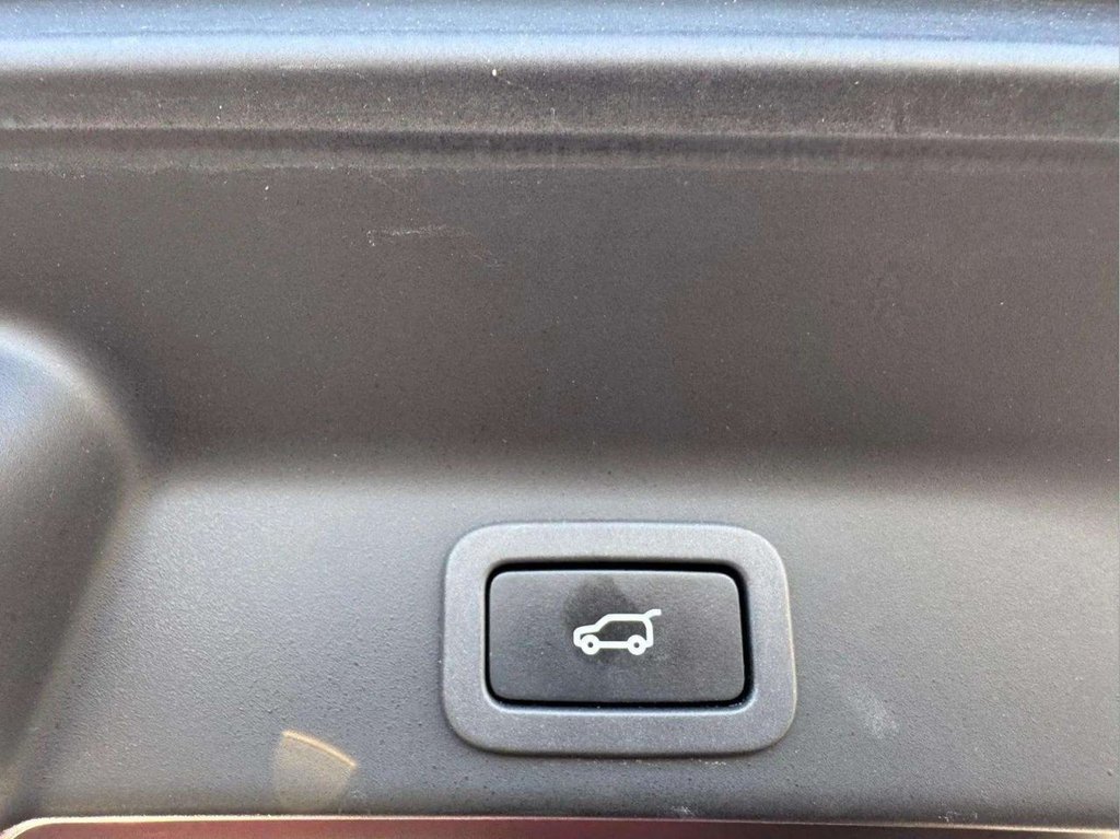 Used Jaguar F-Pace 2017 for sale - 76386272: Photo 44