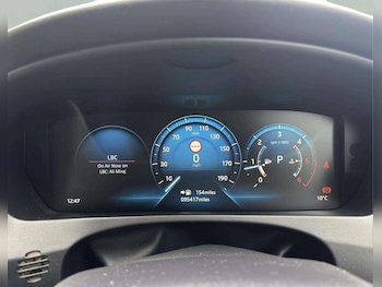 Used Jaguar F-Pace 2017 for sale - 76386272: Photo