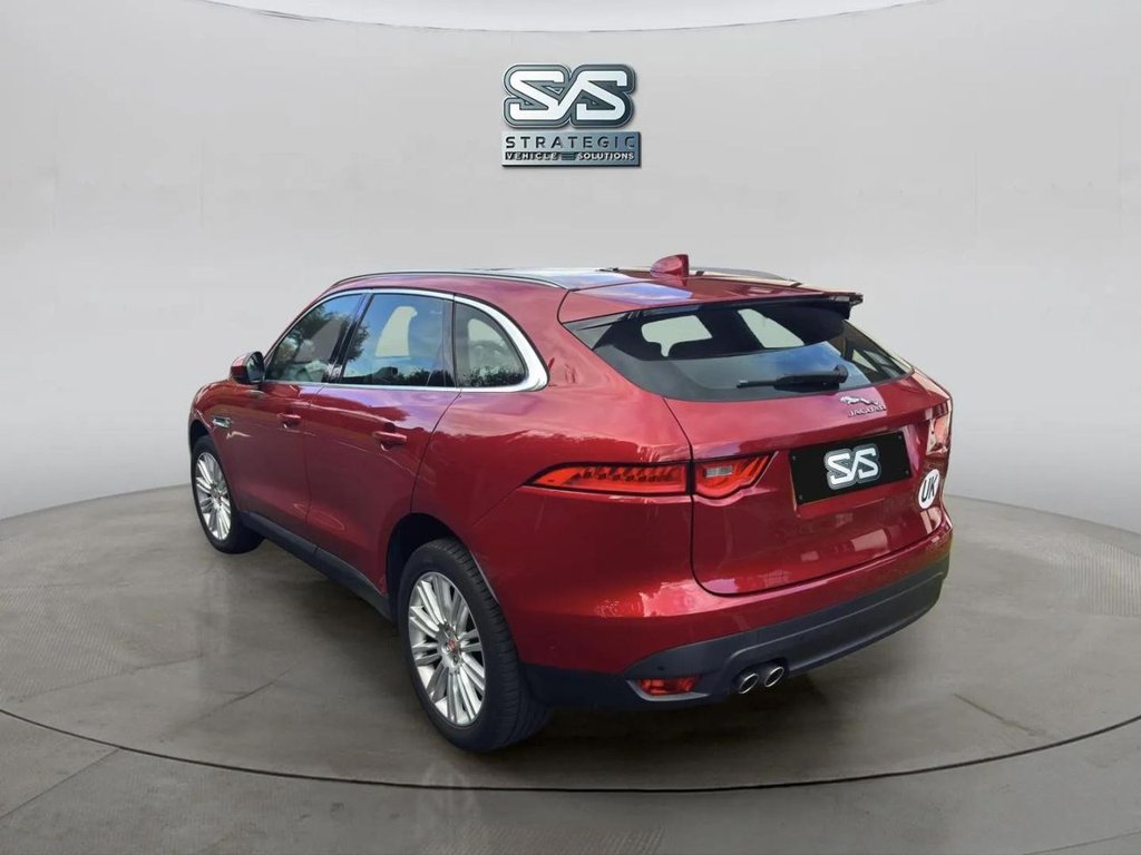 Used Jaguar F-Pace 2017 for sale - 76386272: Photo 5
