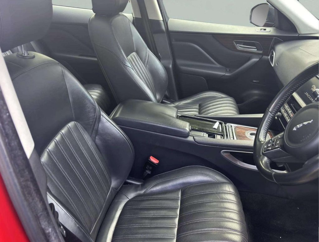 Used Jaguar F-Pace 2017 for sale - 76386272: Photo 8