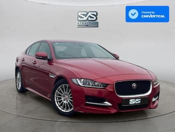 Used Jaguar XE 2015 for sale - 79666887: Photo