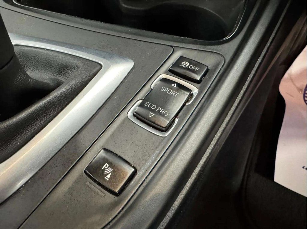 Used BMW 3 Series 2016 for sale - 77436708: Photo 32