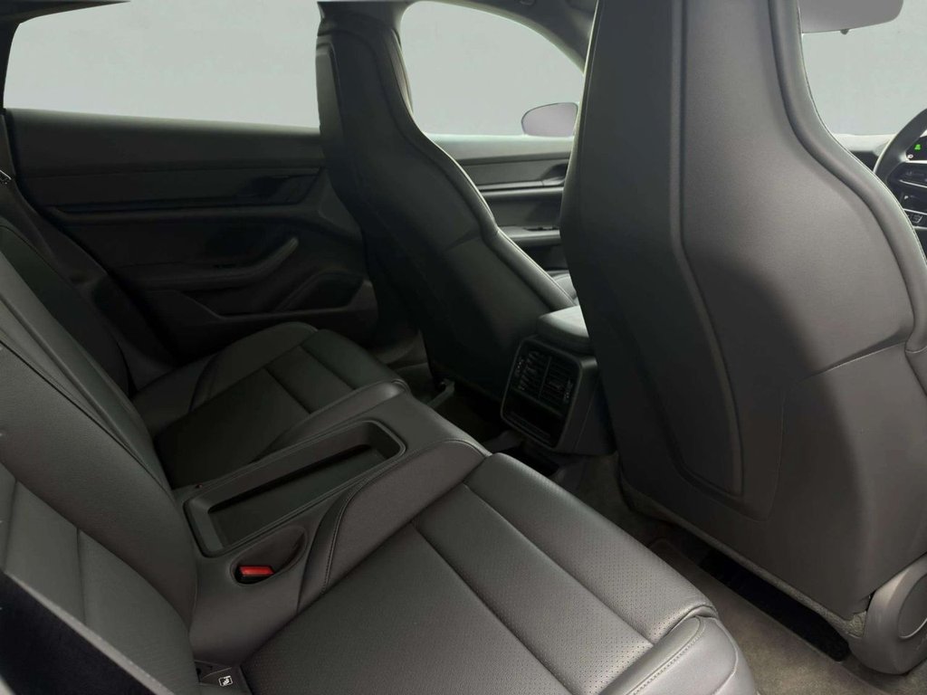 Used Porsche Taycan 2023 for sale - 78030355: Photo 21
