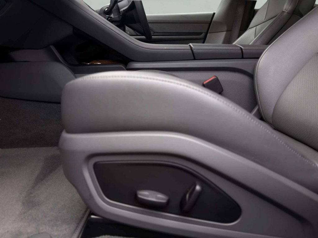 Used Porsche Taycan 2023 for sale - 78030355: Photo 45