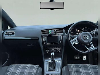 Used Volkswagen Golf 2016 for sale - 78017950: Photo