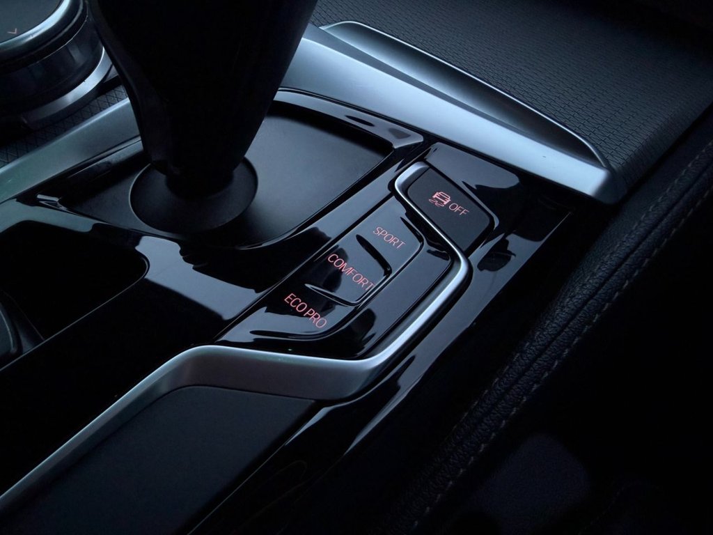 Used BMW 5 Series 2017 for sale - 77172348: Photo 44