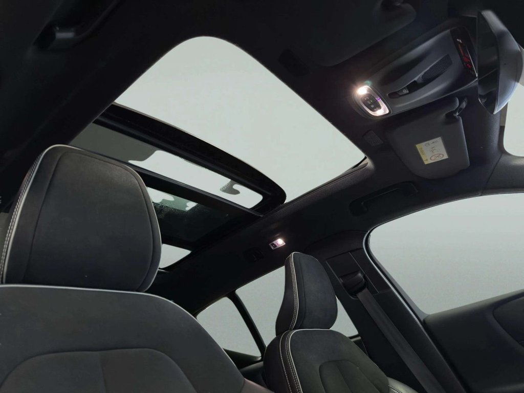 Used Volvo XC40 2019 for sale - 77546790: Photo 32