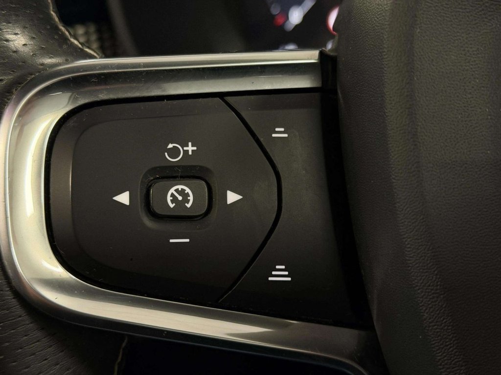 Used Volvo XC40 2019 for sale - 77546790: Photo 35