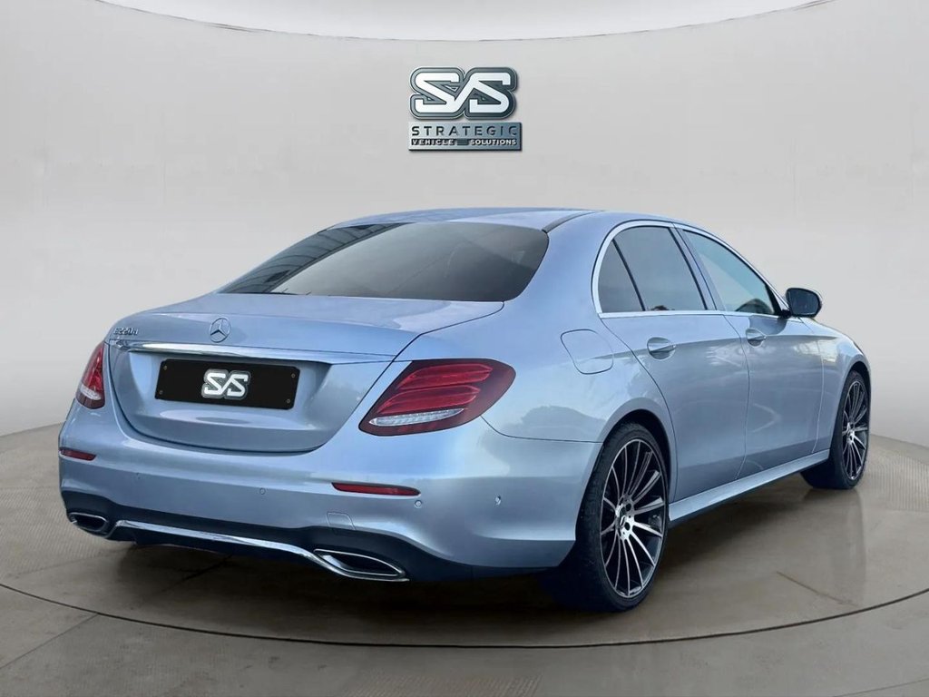 Used Mercedes-Benz E Class 2017 for sale - 77165874: Photo 4