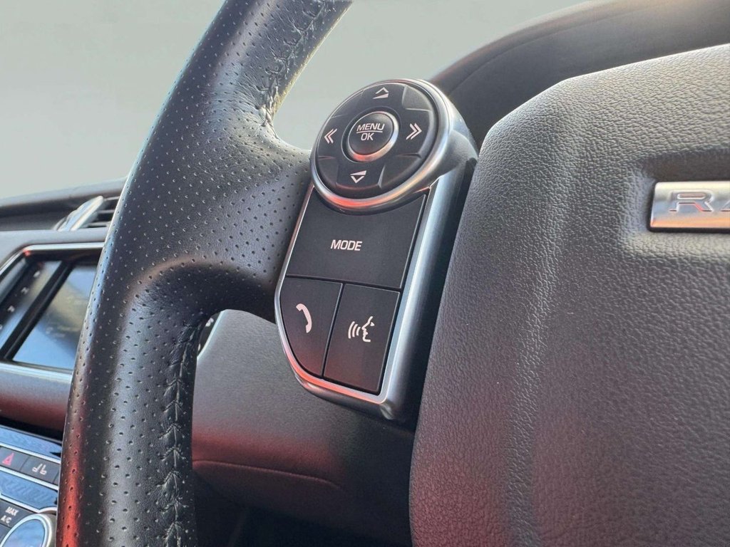 Used Land Rover Range Rover Sport 2015 for sale - 76345378: Photo 41