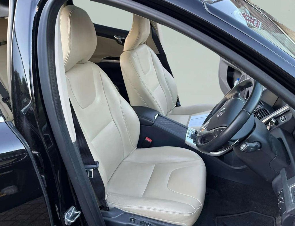 Used Volvo XC60 2016 for sale - 76119110: Photo 3
