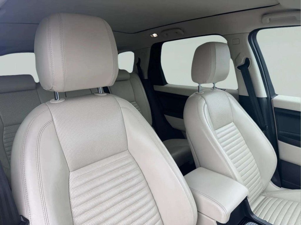 Used Land Rover Discovery Sport 2016 for sale - 76068829: Photo 11