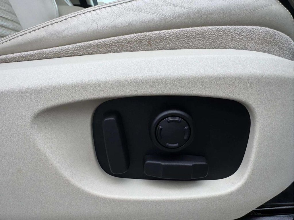 Used Land Rover Discovery Sport 2016 for sale - 76068829: Photo 12