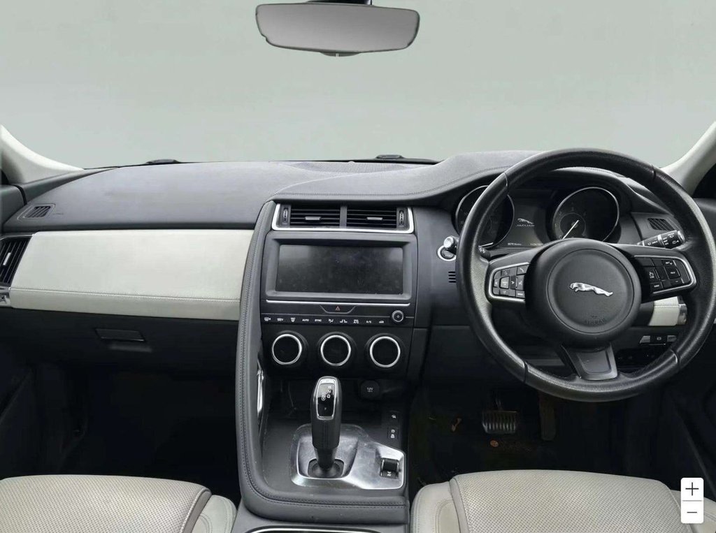Used Jaguar E-Pace 2019 for sale - 76868186: Photo 6
