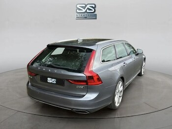 Used Volvo V90 2017 for sale - 77905604: Photo
