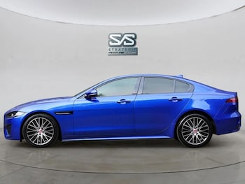 Used Jaguar XE 2020 for sale - 76386226: Photo