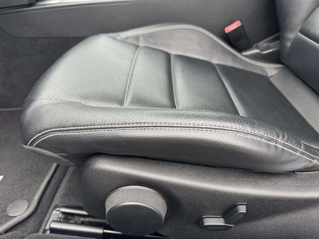 Used Mercedes-Benz E Class 2012 for sale - 77038103: Photo 19