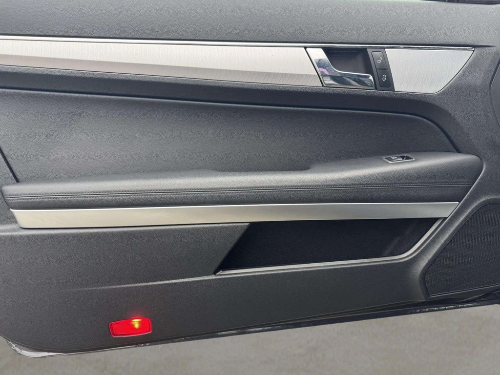 Used Mercedes-Benz E Class 2012 for sale - 77038103: Photo 44