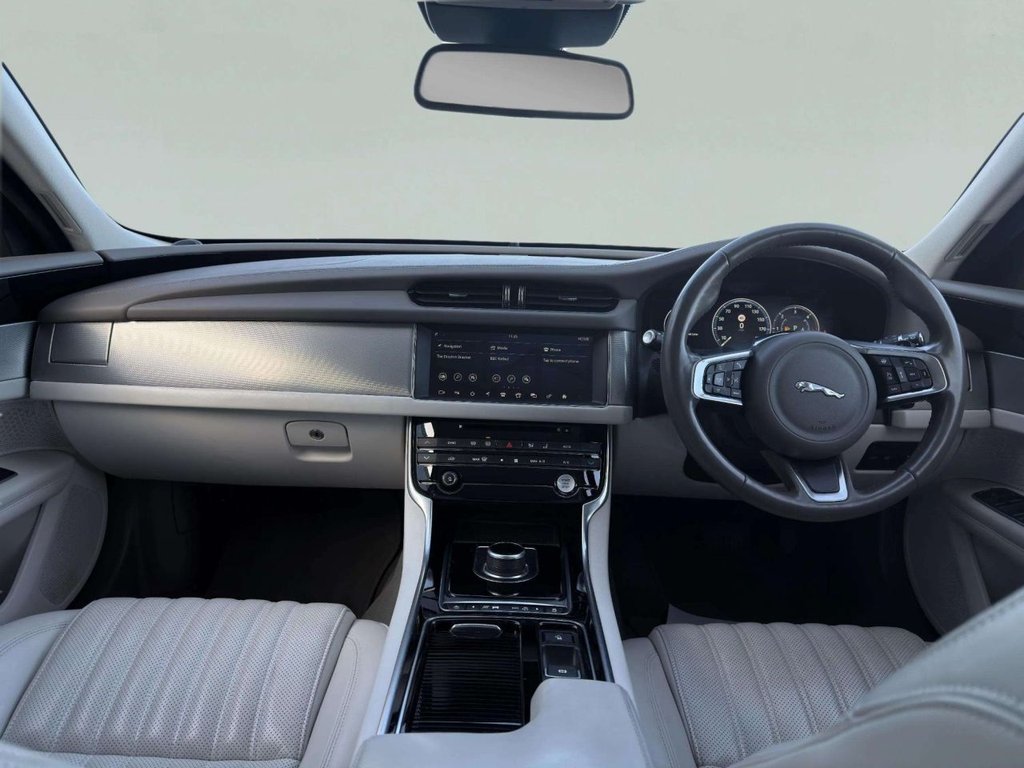 Used Jaguar XF 2018 for sale - 76655040: Photo 11