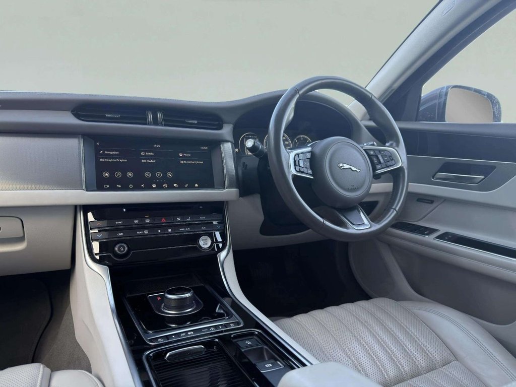 Used Jaguar XF 2018 for sale - 76655040: Photo 14