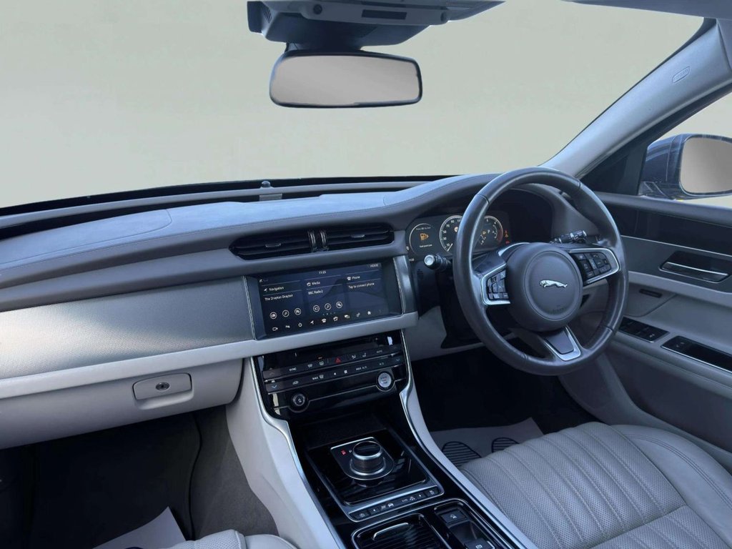 Used Jaguar XF 2018 for sale - 76655040: Photo 15