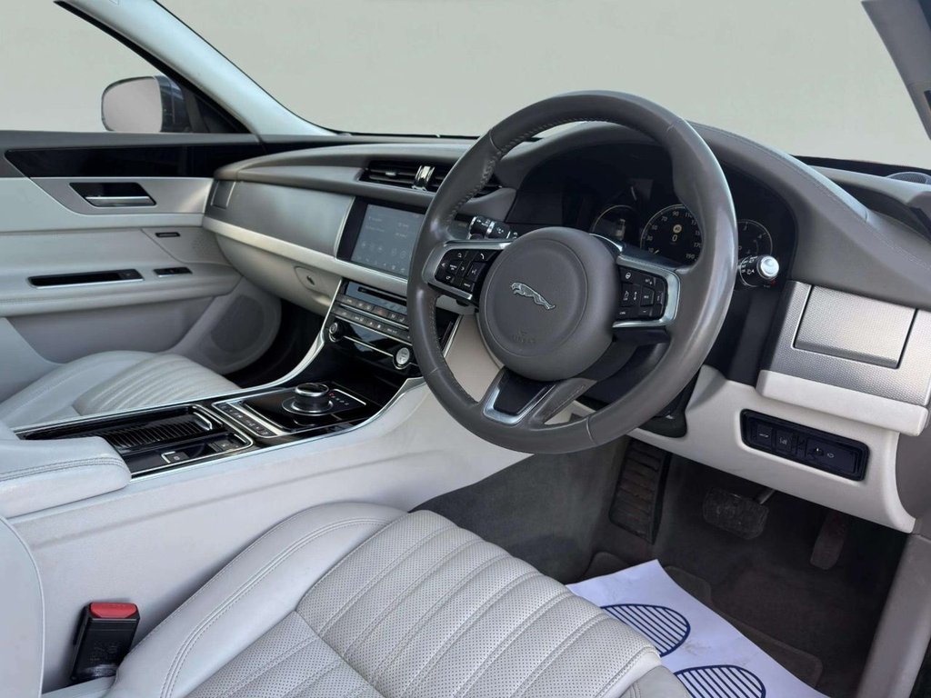 Used Jaguar XF 2018 for sale - 76655040: Photo 17