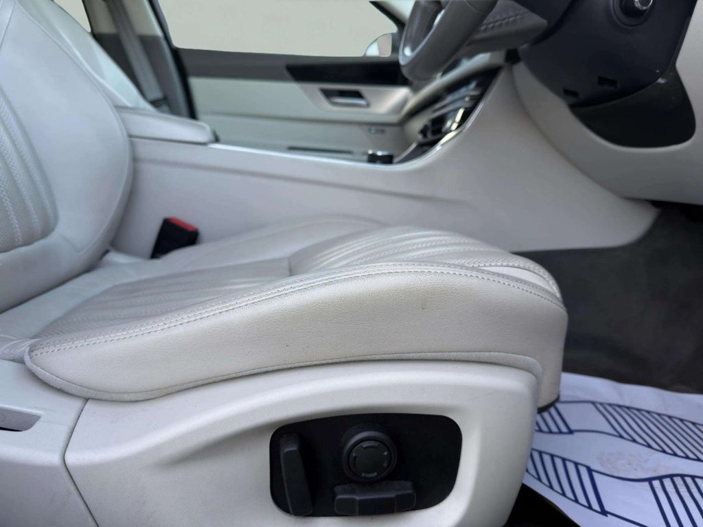 Used Jaguar XF 2018 for sale - 76655040: Photo 19