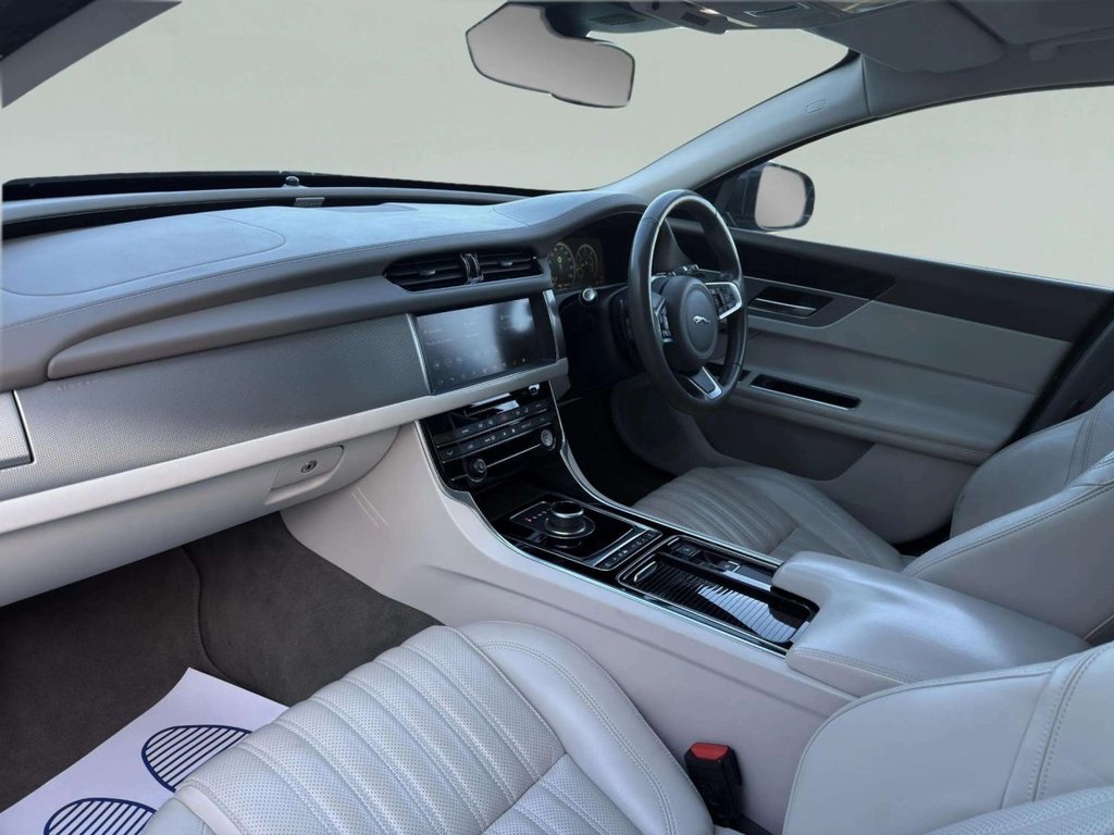 Used Jaguar XF 2018 for sale - 76655040: Photo 30