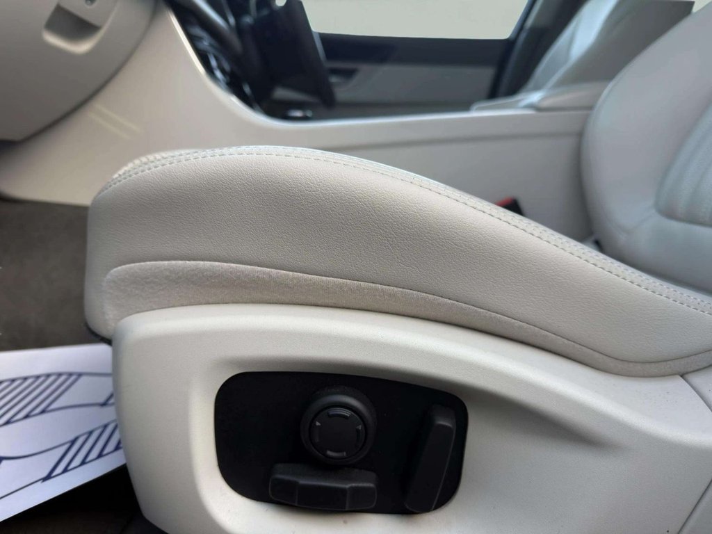 Used Jaguar XF 2018 for sale - 76655040: Photo 32