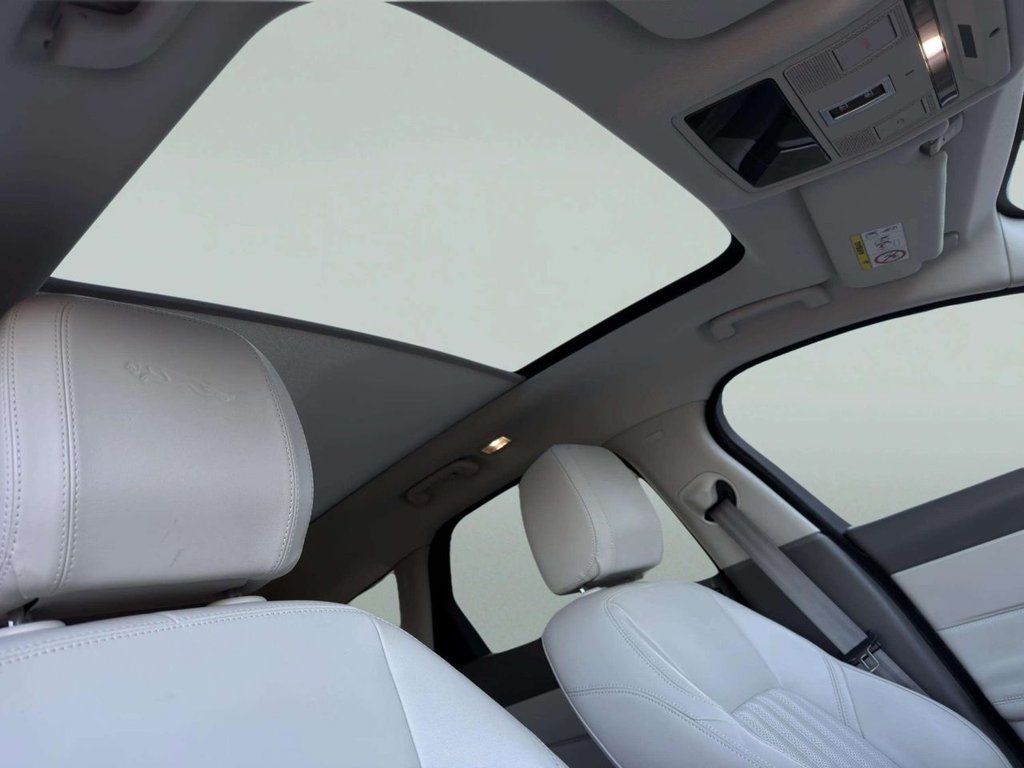 Used Jaguar XF 2018 for sale - 76655040: Photo 34