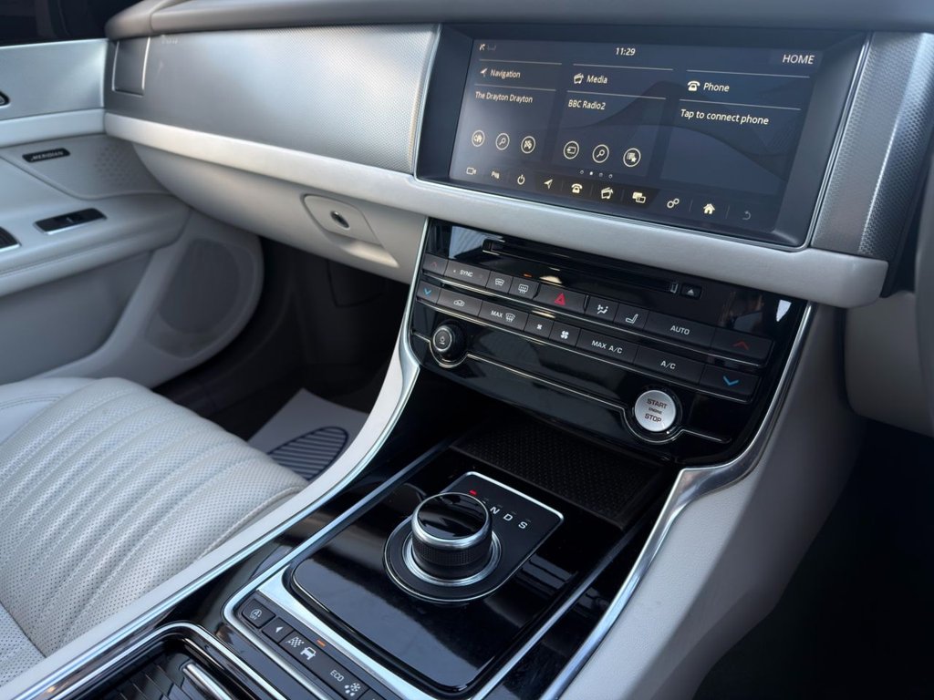 Used Jaguar XF 2018 for sale - 76655040: Photo 46