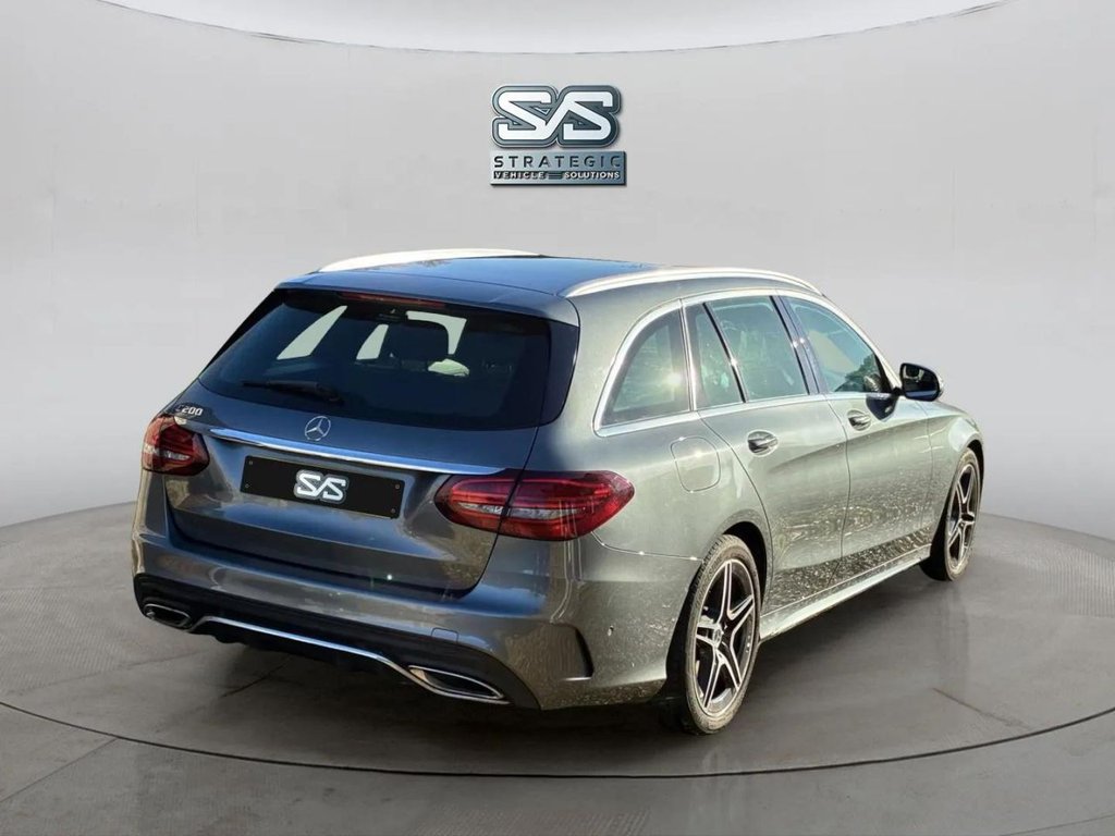 Used Mercedes-Benz C Class 2018 for sale - 77771060: Photo 3