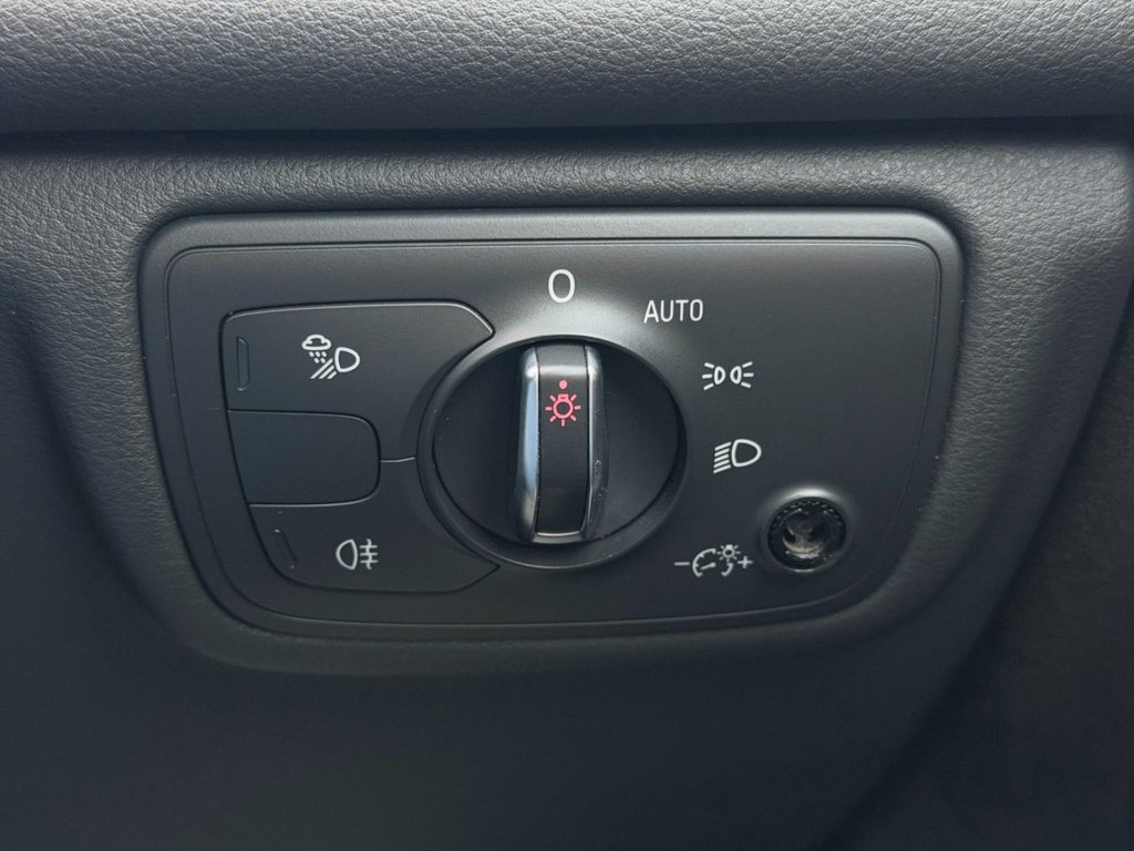 Used Audi A6 Avant 2015 for sale - 76686311: Photo 45