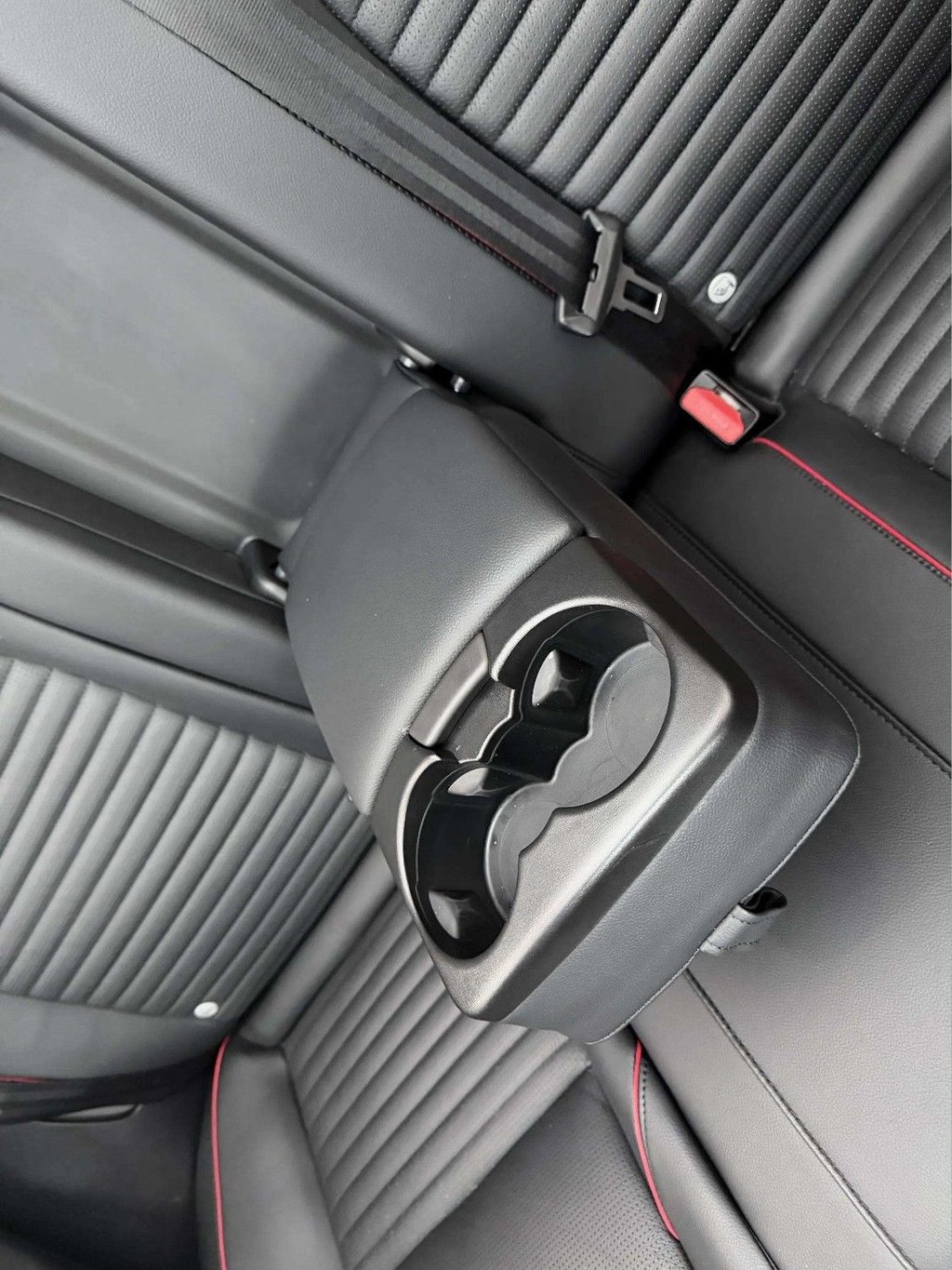 Used Land Rover Discovery Sport 2023 for sale - 76546643: Photo 31