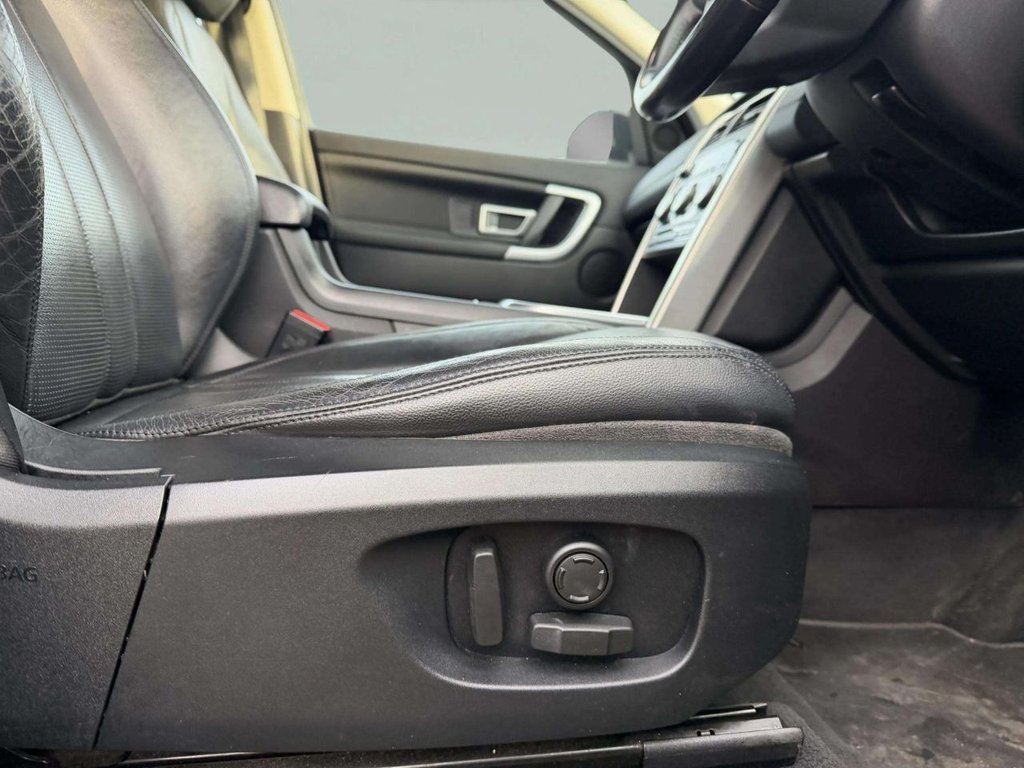 Used Land Rover Discovery Sport 2016 for sale - 76558589: Photo 15