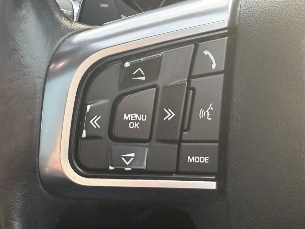 Used Land Rover Discovery Sport 2016 for sale - 76558589: Photo 32