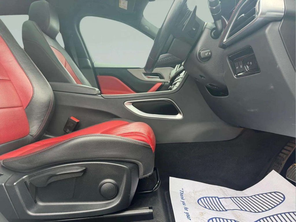 Used Jaguar F-Pace 2016 for sale - 76558740: Photo 10